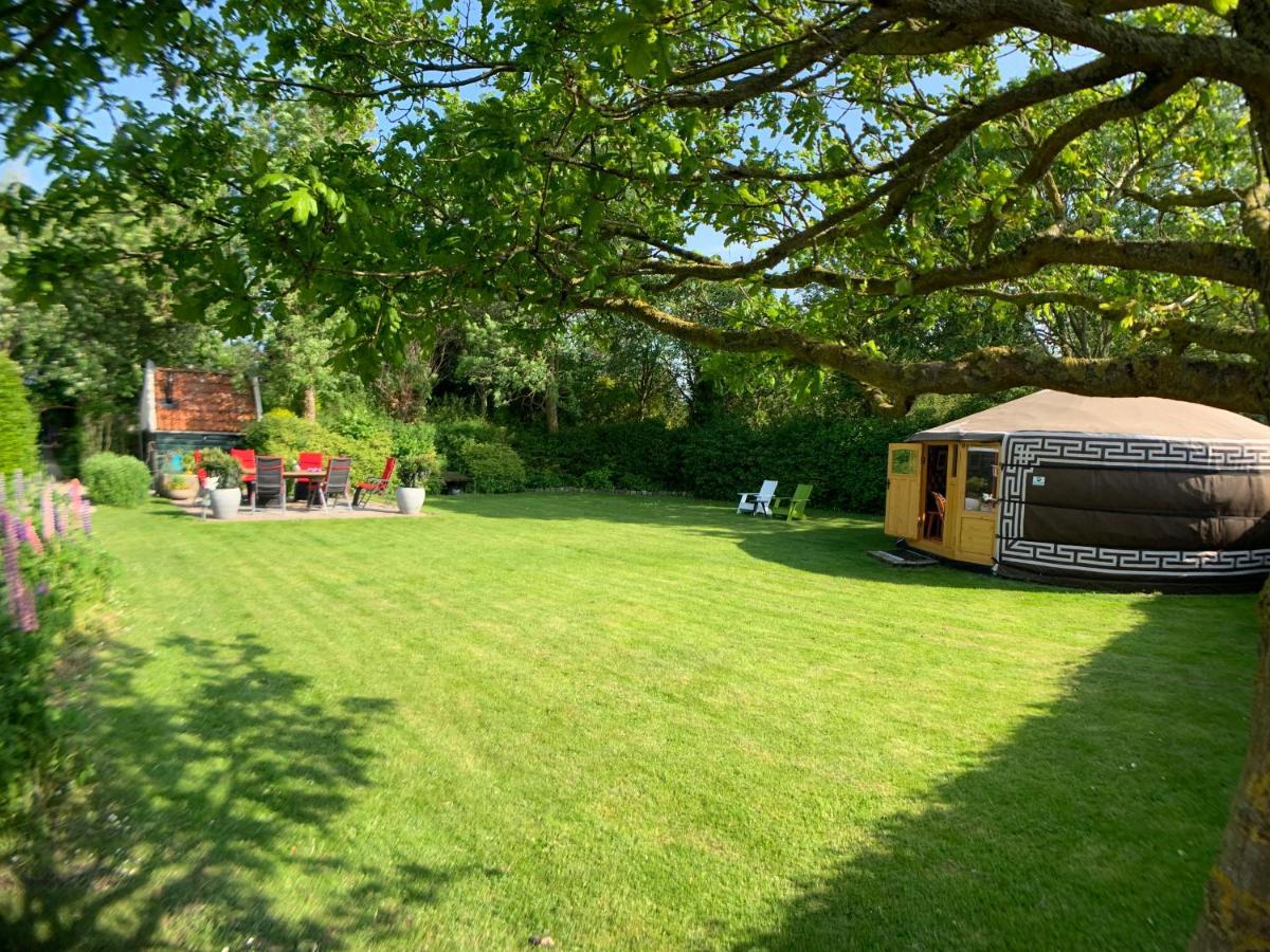 Overnachten In Een Luxe Yurt! Zonnemaire Exterior photo
